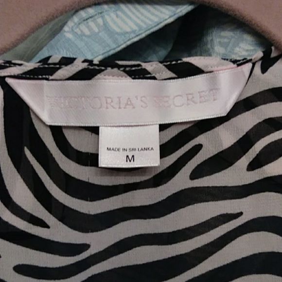 Victoria's Secret sheer set. - Picture 3 of 7